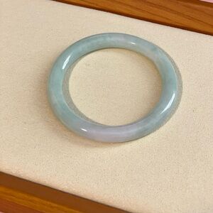 Natural Jade Bangle Bracelet – Light Green Jade